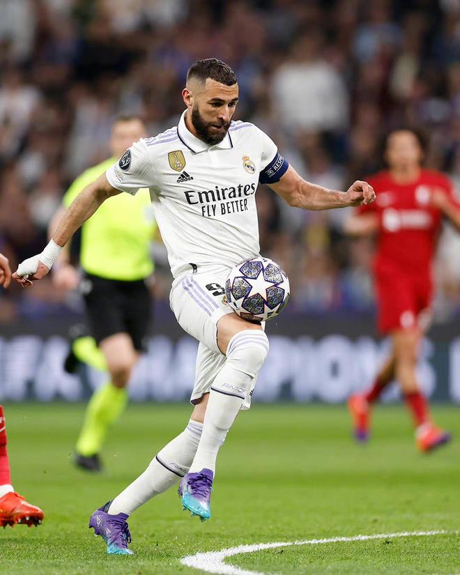 多米体育官方-关于从今晨利物浦完成体检到今晨菲尼克斯太阳调整名单以备西甲，国际比赛日那不勒斯备战英超的信息